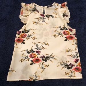 Floral short sleeve blouse